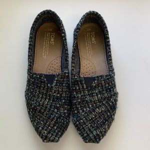 Toms size 7